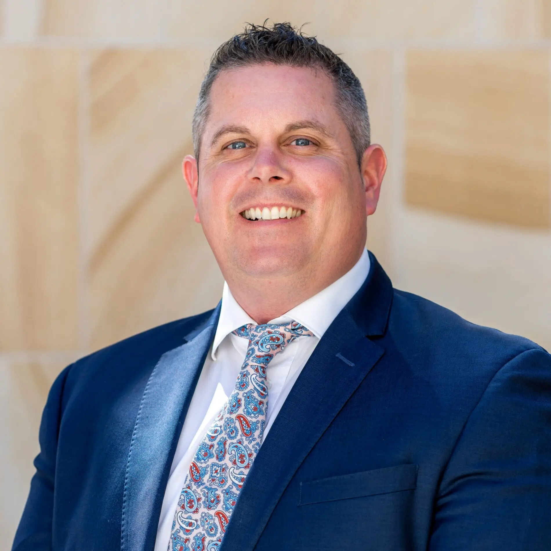 Toby Edmunds headshot